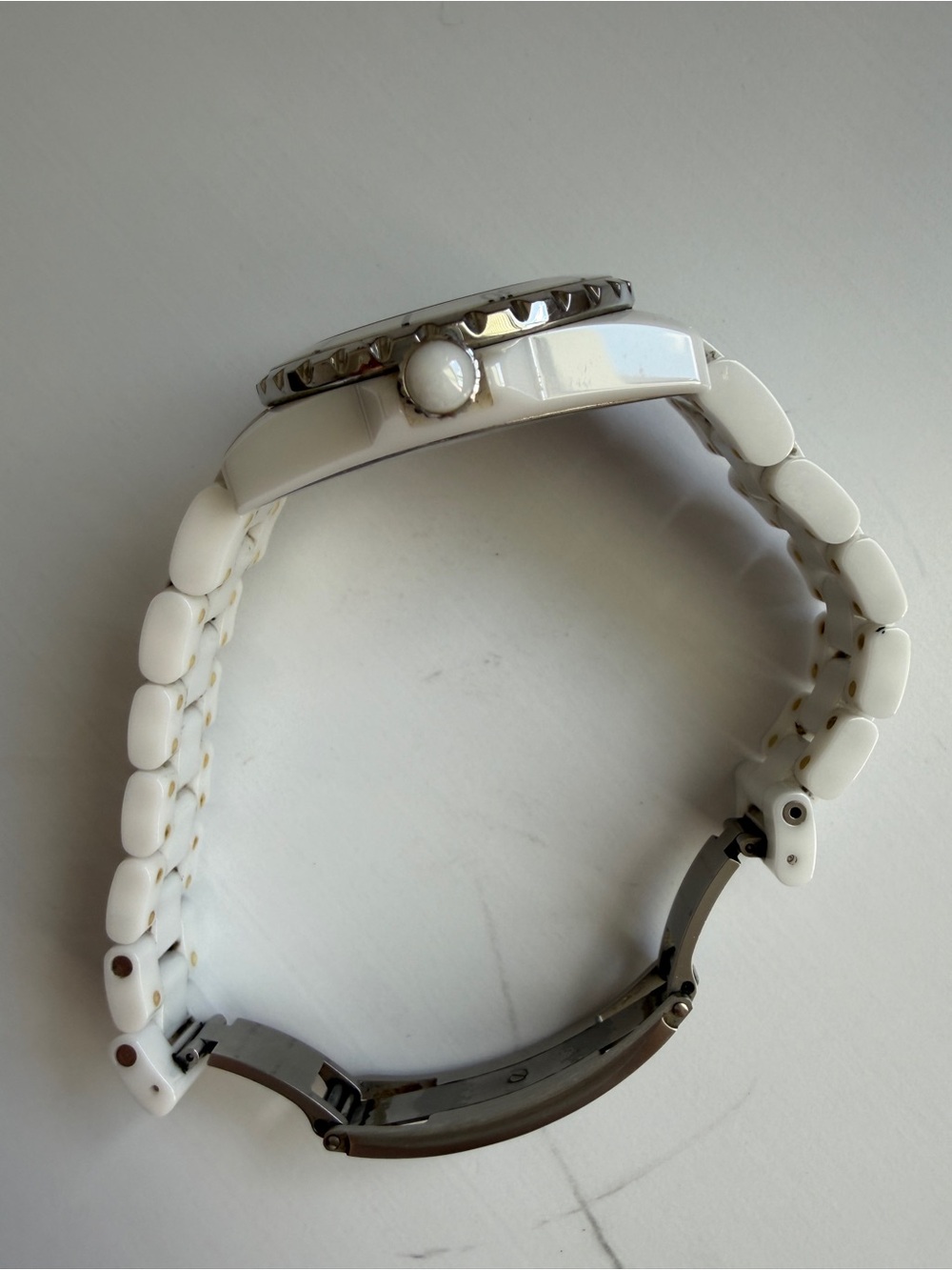 CHANEL J12 H1628 33mm White Ceramic Diamond Quartz Watch - Picture 6 of 7